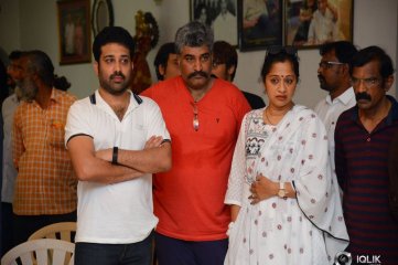 Celebrities Pay Homage to Vijaya Nirmala Garu